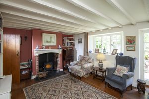 Sitting Room- click for photo gallery
